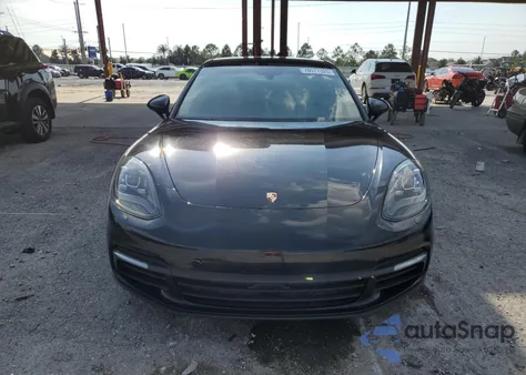 2017 Porsche Panamera 4S z USA, uszkodzony, nr VIN WP0AB2A70HL123183